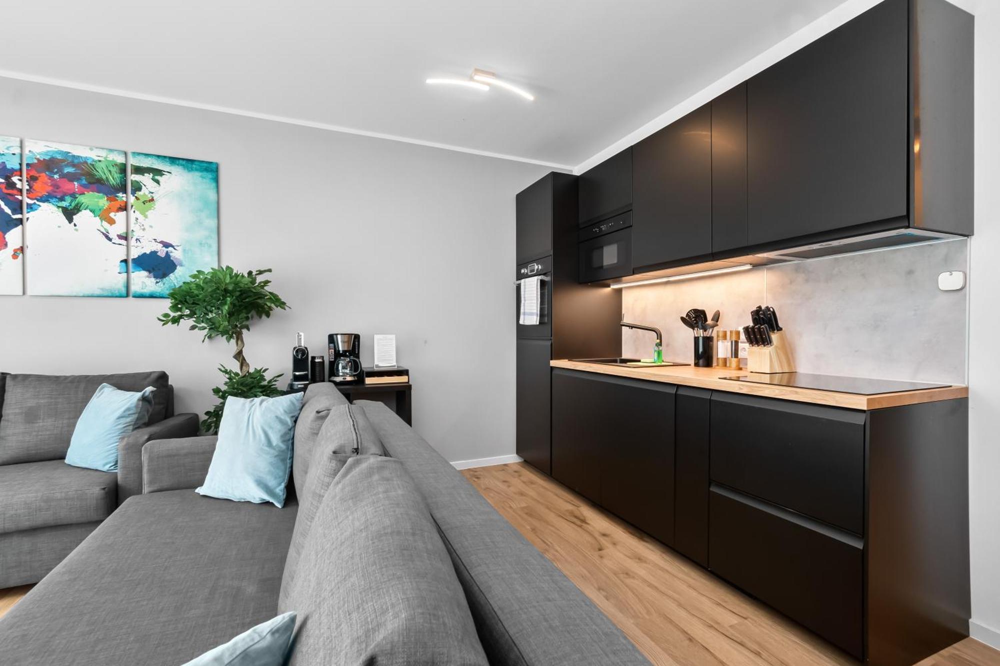 Design Luxus, Vollausstattung, Neubau, 30Min Hbf Leipzig 8, Naehe Flughfaen, Bmw, Dhl, Amazon Leilighet Schkeuditz Eksteriør bilde