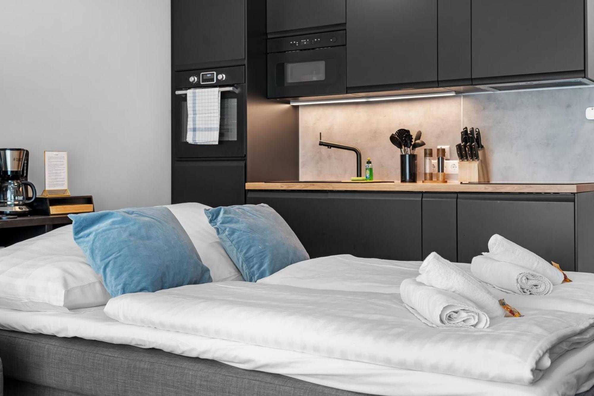 Design Luxus, Vollausstattung, Neubau, 30Min Hbf Leipzig 8, Naehe Flughfaen, Bmw, Dhl, Amazon Leilighet Schkeuditz Eksteriør bilde